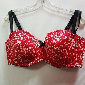 Lightly padded underwire bra